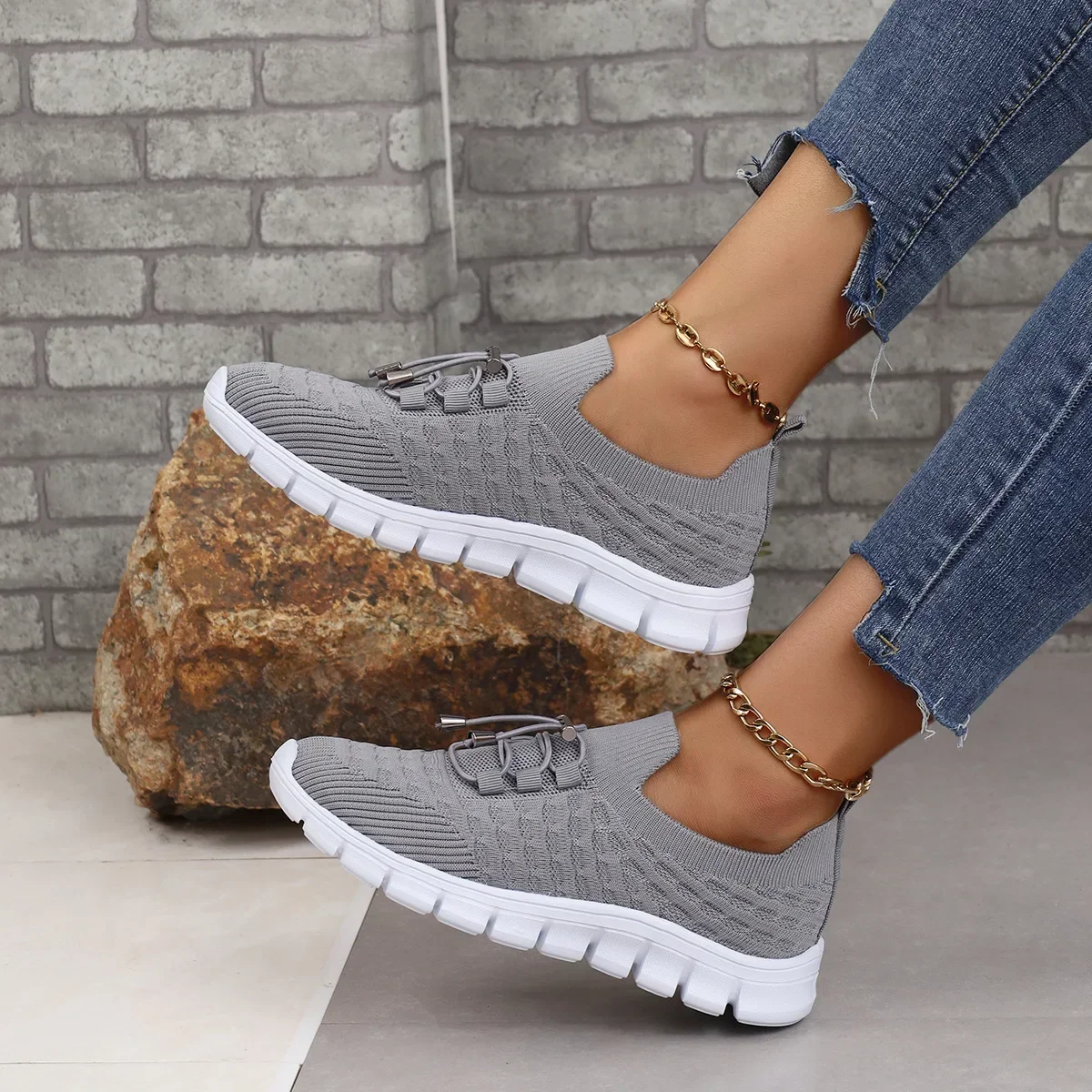 Summer Fly-woven Mesh Lace-up Low-top Single Shoes, Women's Breathable Sports Style Walking Mother Shoes
Summer Fly-woven Mesh Lace-up Low-top Single Shoes, Women's Breathable Sports Style Walking Mother Shoes
