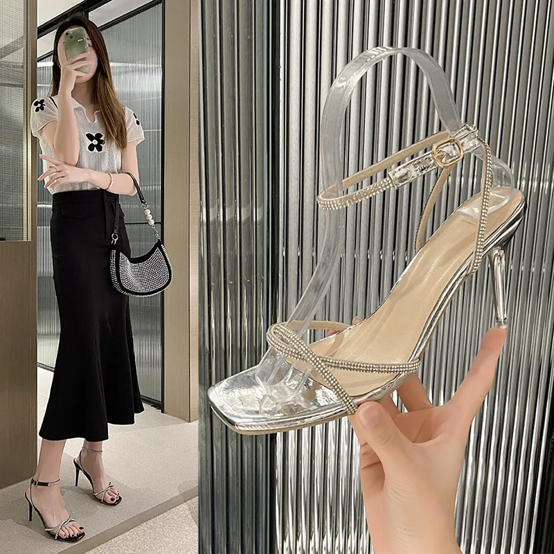 Summer Slim High Heel Rhinestone One Line Buckle Square Head Open Toe Style OL Women's High Heel Silver Fairy Sandals
Summer Slim High Heel Rhinestone One Line Buckle Square Head Open Toe Style OL Women's High Heel Silver Fairy Sandals