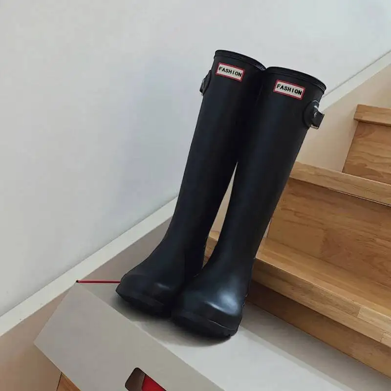 Autumn Flat Thick Sole Knee High Rain Boots Women Rubber Solid Color Waterproof Shoes Ladies All Match Knight Long Boots
Autumn Flat Thick Sole Knee High Rain Boots Women Rubber Solid Color Waterproof Shoes Ladies All Match Knight Long Boots
