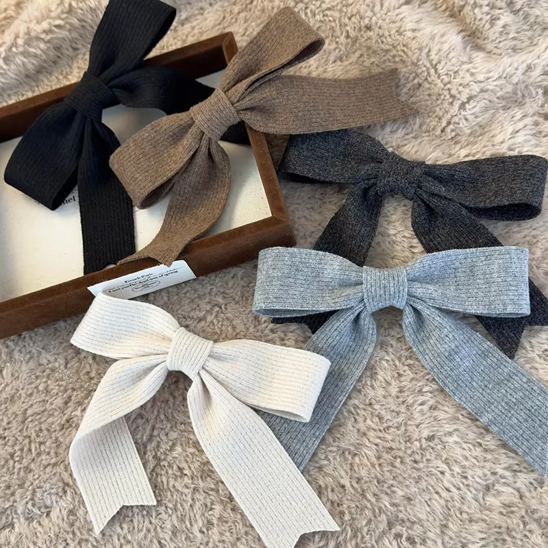 Вязаные шерстяные заколки для волос с бантом во французском стиле, женские ретро темпераментные простые заколки для волос, вечерние аксессуары для волос для девочек
Вязаные шерстяные заколки для волос с бантом во французском стиле, женские ретро темпераментные простые заколки для волос, вечерние аксессуары для волос для девочек