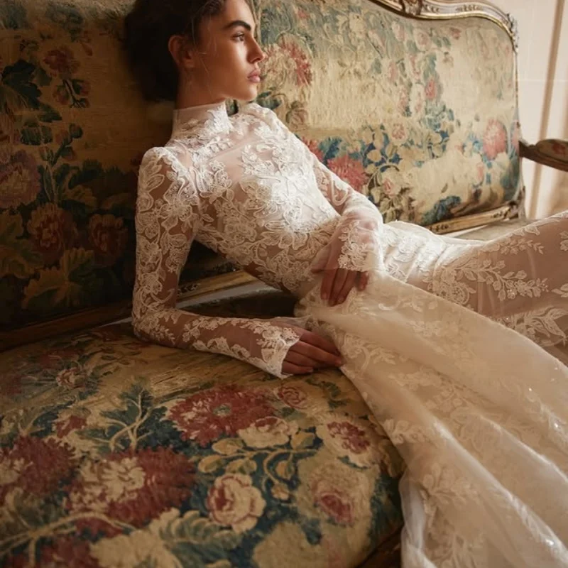 Shiny courtly style white Wedding Dresses fishtail The corset lace decal off-shoulder long sleeves Bridal Gowns multi-layer Mad
Shiny courtly style white Wedding Dresses fishtail The corset lace decal off-shoulder long sleeves Bridal Gowns multi-layer Mad