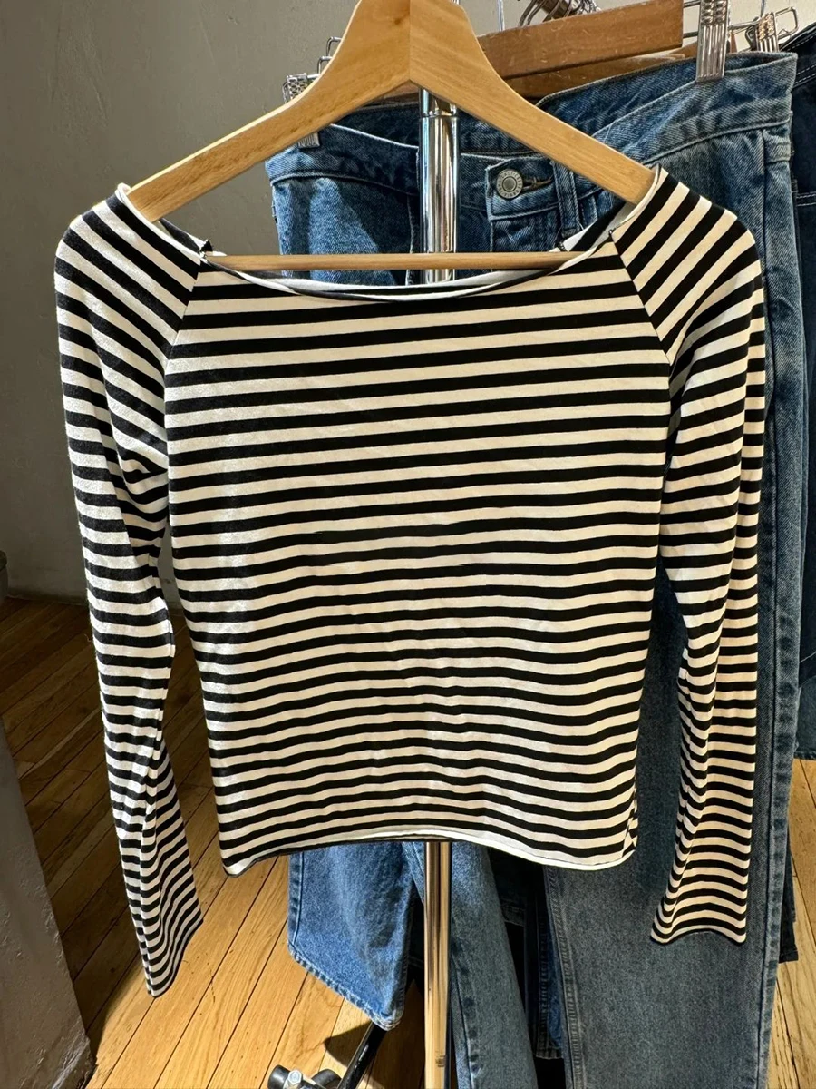 Vintage Striped Slim Long Sleeve T-shirt Woman Slash Neck Soft Cotton Casual Tee Shirt Summer Y2k Fashion Sweet Crop Tops
Vintage Striped Slim Long Sleeve T-shirt Woman Slash Neck Soft Cotton Casual Tee Shirt Summer Y2k Fashion Sweet Crop Tops