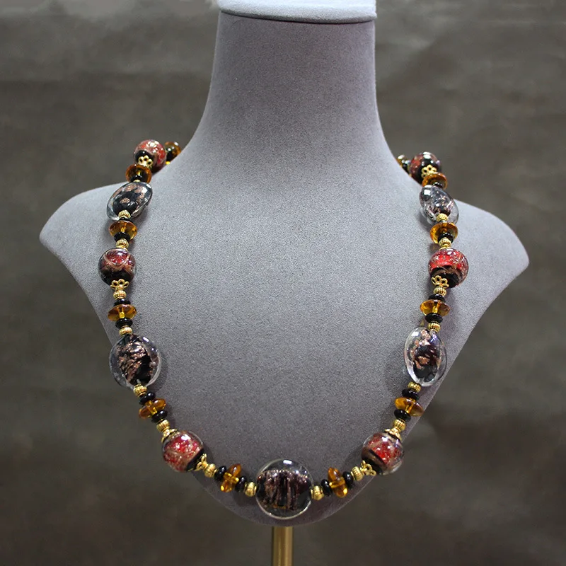 Old Glass Necklace Earrings Suit Glass Flat Beads Retro Fragrant Glass
Old Glass Necklace Earrings Suit Glass Flat Beads Retro Fragrant Glass