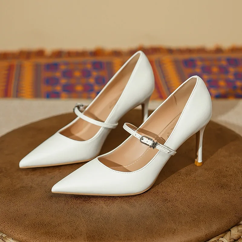 Black New French Style Mary Jane High Heels with Thin Heels, Pointed Pointed One Piece Buckle, Fashionable Single Shoes
Black New French Style Mary Jane High Heels with Thin Heels, Pointed Pointed One Piece Buckle, Fashionable Single Shoes