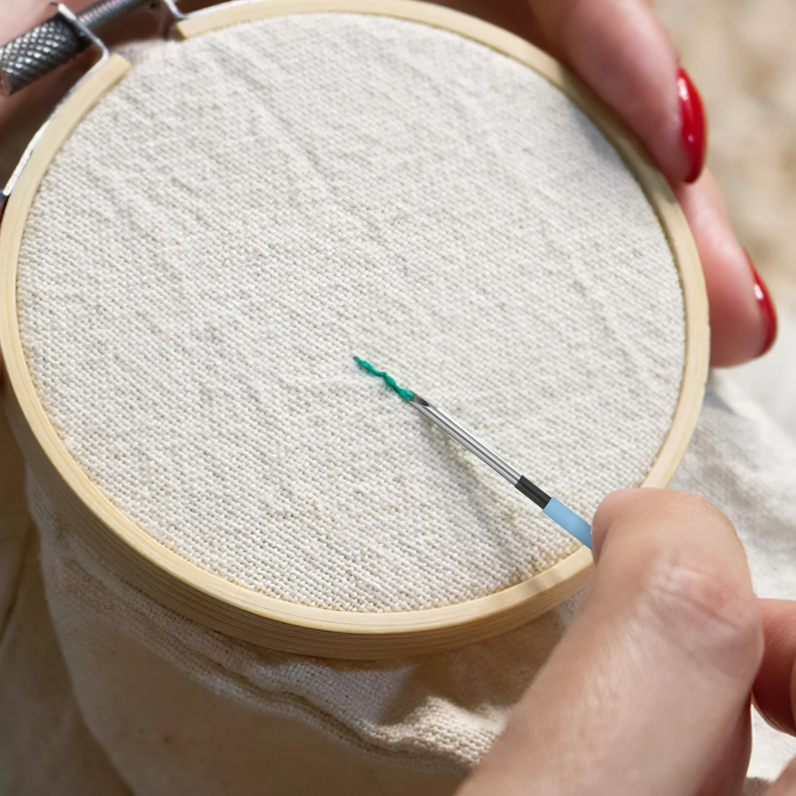 1 set Punch Needle Set Embroidery Tool Kit for Adults Beginners Diverse Sizes Durable Handle Comfortable Grip Easy
1 set Punch Needle Set Embroidery Tool Kit for Adults Beginners Diverse Sizes Durable Handle Comfortable Grip Easy