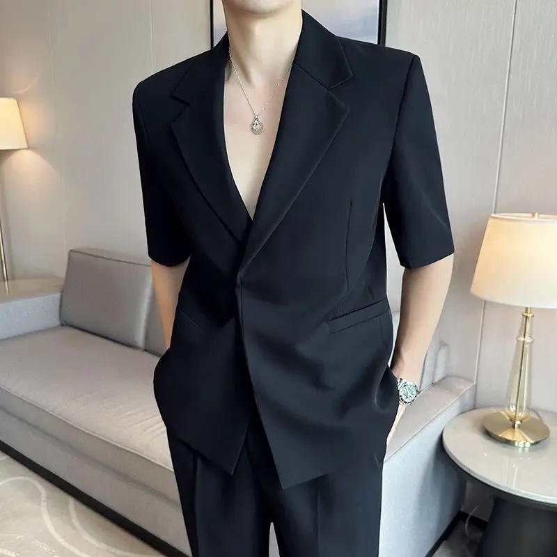 Summer Men's Casual Trendy Lightweight Short Half Sleeve Suit Set Thin Blazer Outfit for Men
Summer Men's Casual Trendy Lightweight Short Half Sleeve Suit Set Thin Blazer Outfit for Men