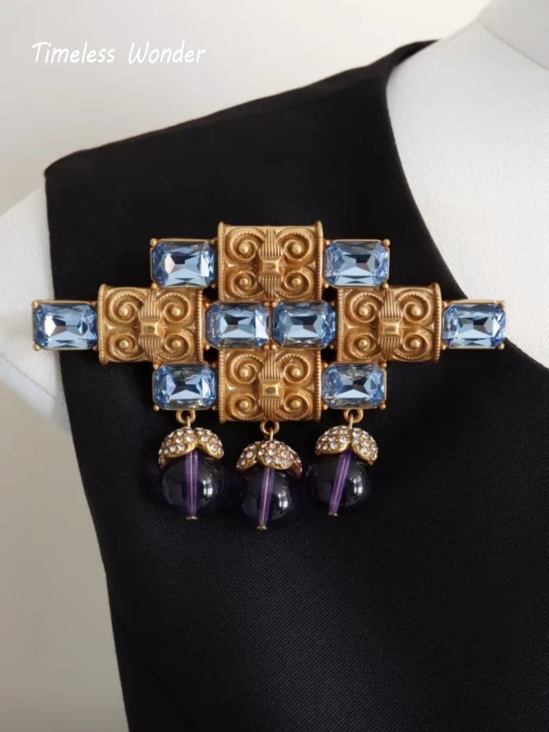 Timeless Wonder Fancy Zircon Glass Geo Brooch Pins for Women Designer Jewelry Runway Rare Luxury Gift Vintage Art Deco 5381
Timeless Wonder Fancy Zircon Glass Geo Brooch Pins for Women Designer Jewelry Runway Rare Luxury Gift Vintage Art Deco 5381