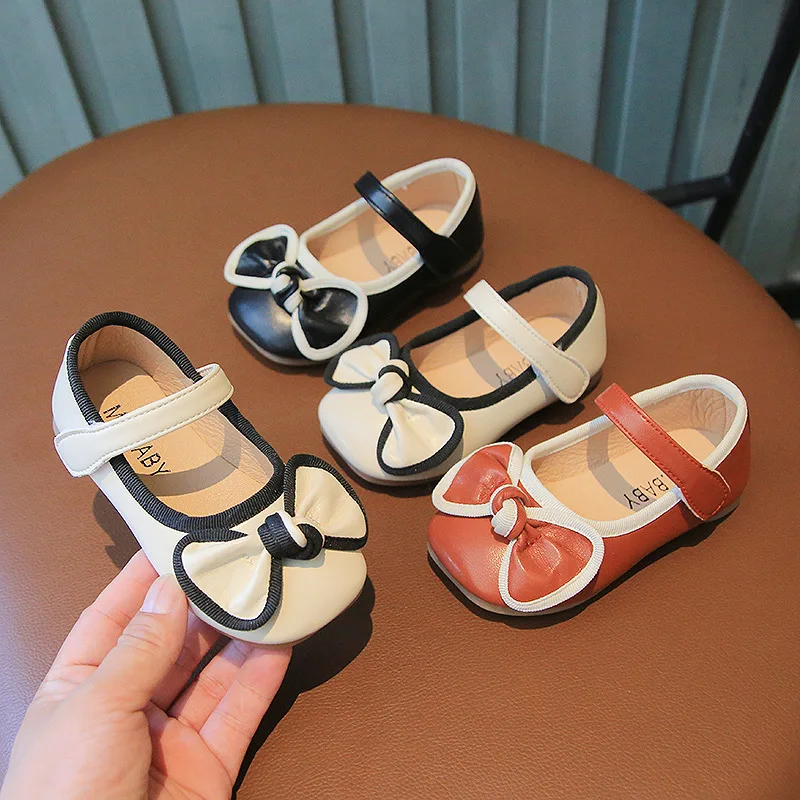 Korean Versatile Assorted Child Fashion Sweet Princess Bow Casual Shoes Spring and Autumn New Girls Shallow Soft Japanese Flats
Korean Versatile Assorted Child Fashion Sweet Princess Bow Casual Shoes Spring and Autumn New Girls Shallow Soft Japanese Flats