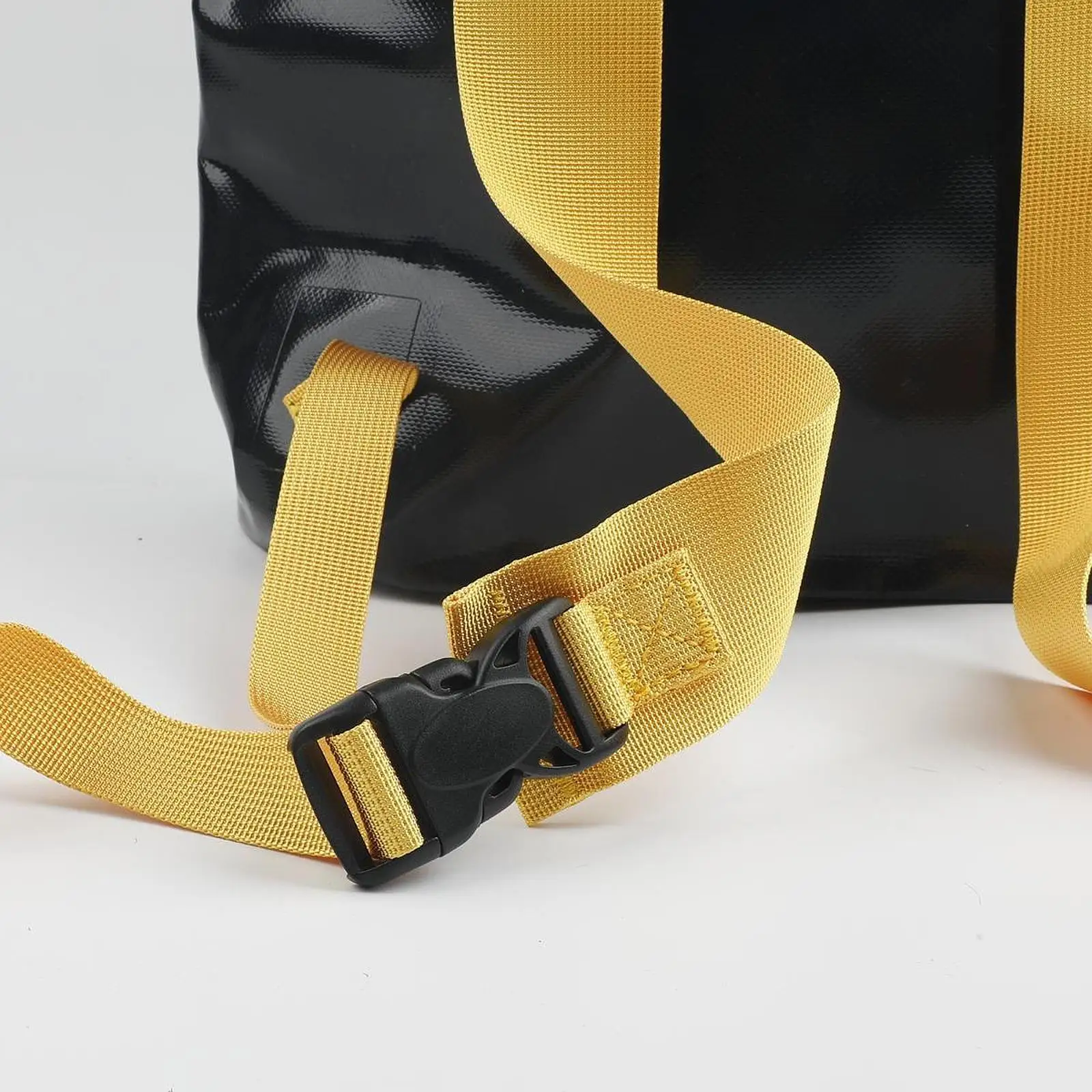 Portable Climbing Rope Bag PVC Mesh Waterproof Arborist Equipment Bucket Backpack for Caving and Tree Climbing
Portable Climbing Rope Bag PVC Mesh Waterproof Arborist Equipment Bucket Backpack for Caving and Tree Climbing