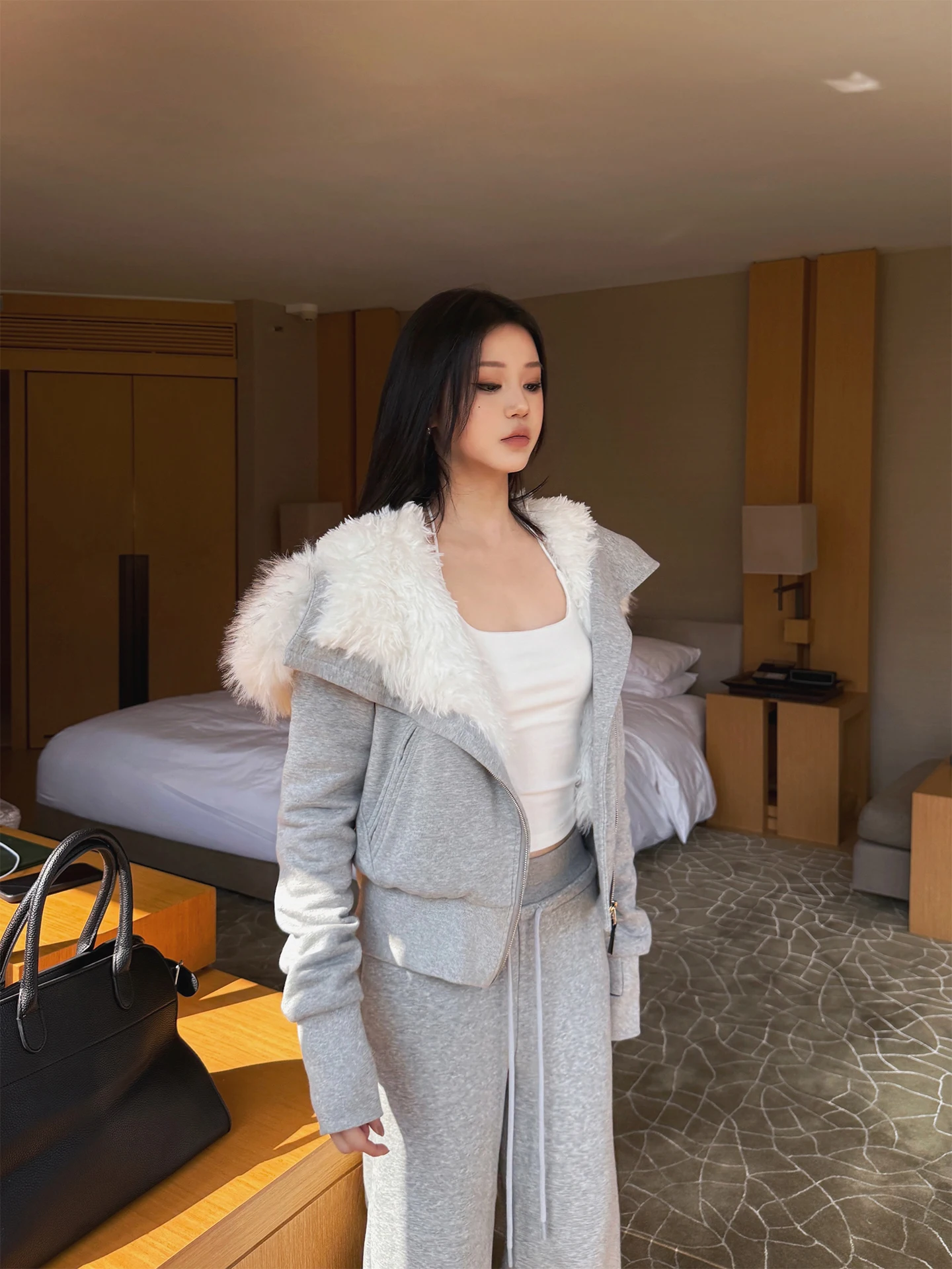 Buleng Women's Fce Lined Hooded Jaet Casual Loose Sle Waist Cinched Winter Coat Long Sve Regular Length Outerwear
Buleng Women's Fce Lined Hooded Jaet Casual Loose Sle Waist Cinched Winter Coat Long Sve Regular Length Outerwear