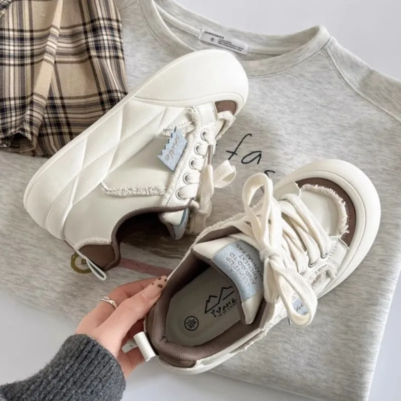 Zapatillas de mujer 2022, женская повседневная обувь в корейском стиле, удобные повседневные модные кроссовки без шнуровки на платформе с подвеской в виде медведя
Zapatillas de mujer 2022, женская повседневная обувь в корейском стиле, удобные повседневные модные кроссовки без шнуровки на платформе с подвеской в виде медведя