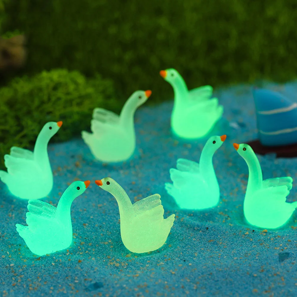 32 Pcs Night Glow Moss nament Mini Swan Figurines Resin Garden Statue Creative Decor 8 Colors Realistic Tiny
32 Pcs Night Glow Moss nament Mini Swan Figurines Resin Garden Statue Creative Decor 8 Colors Realistic Tiny