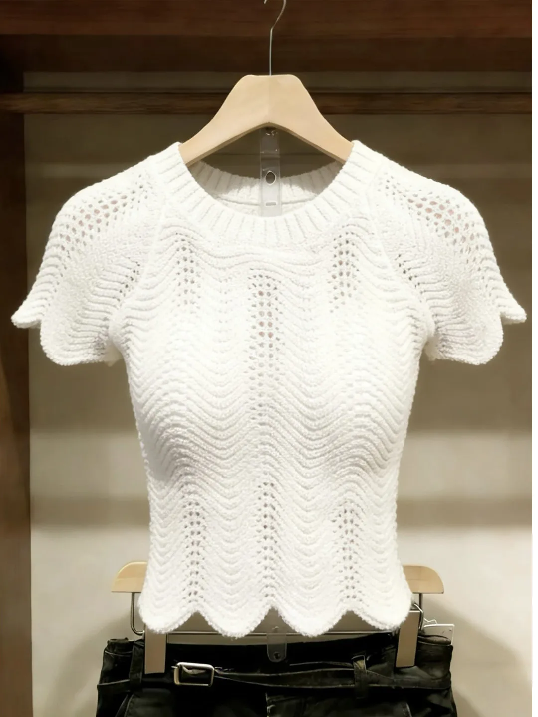 Chic White Wave Hollow round Neck Short Sleeve Knitted Shirt Women's Summer New Style Daily Versatile Slimming Top
Chic White Wave Hollow round Neck Short Sleeve Knitted Shirt Women's Summer New Style Daily Versatile Slimming Top