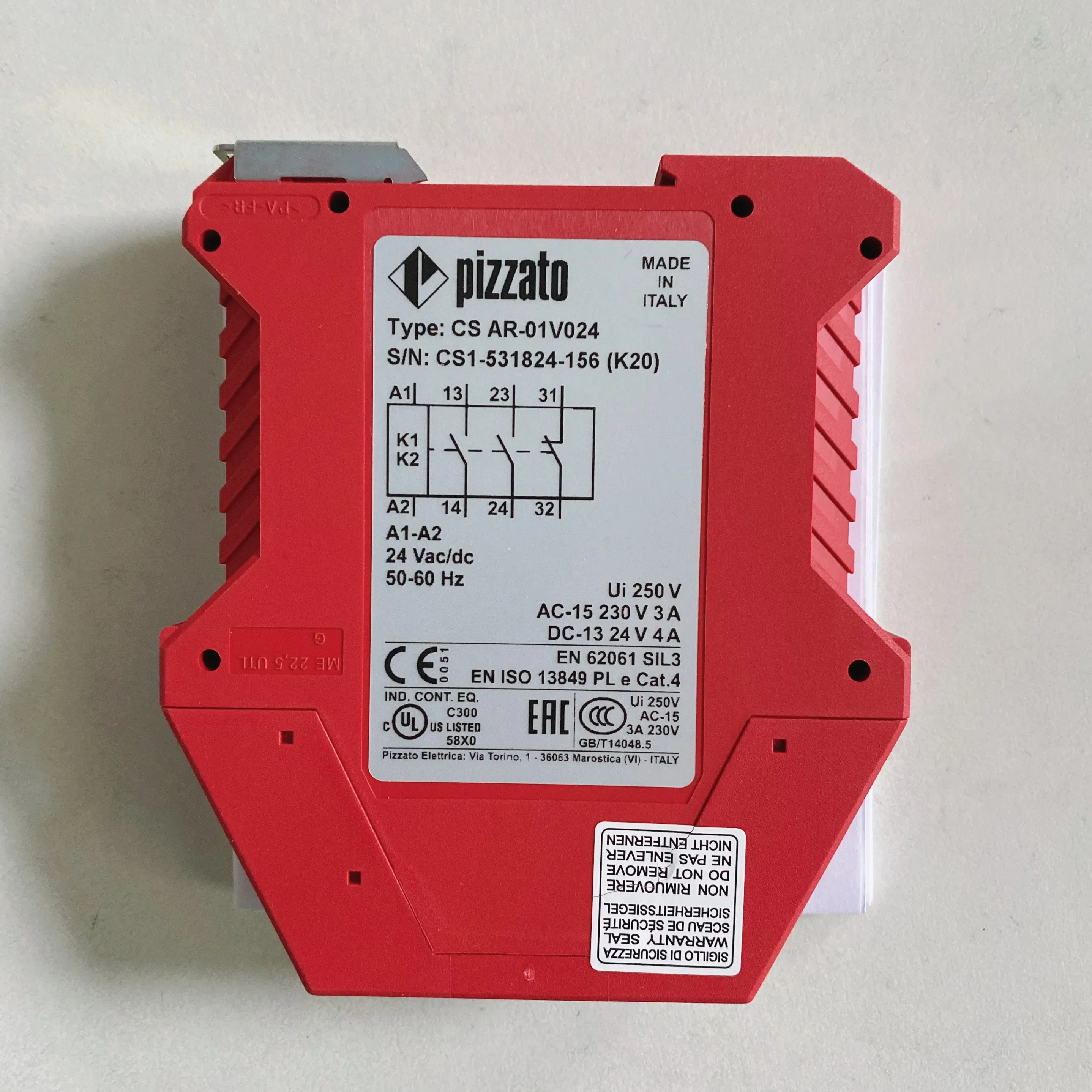 New original Pizzato CS AR 01V024 relay
New original Pizzato CS AR 01V024 relay