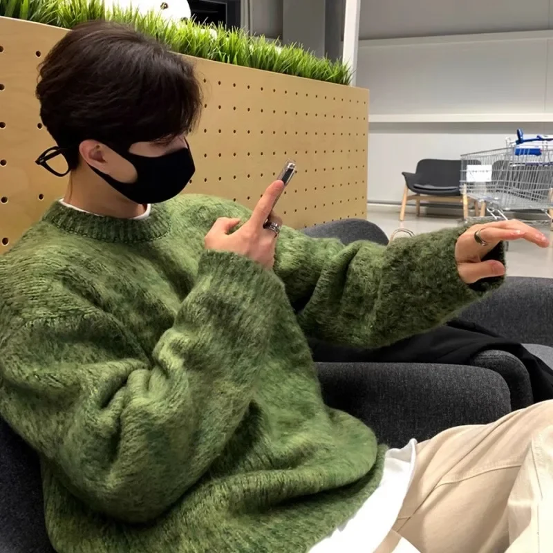 Winter Korean Men's Fashionable Knitted Sweater Round Neck Soft and Loose Sweater Jacket
Winter Korean Men's Fashionable Knitted Sweater Round Neck Soft and Loose Sweater Jacket