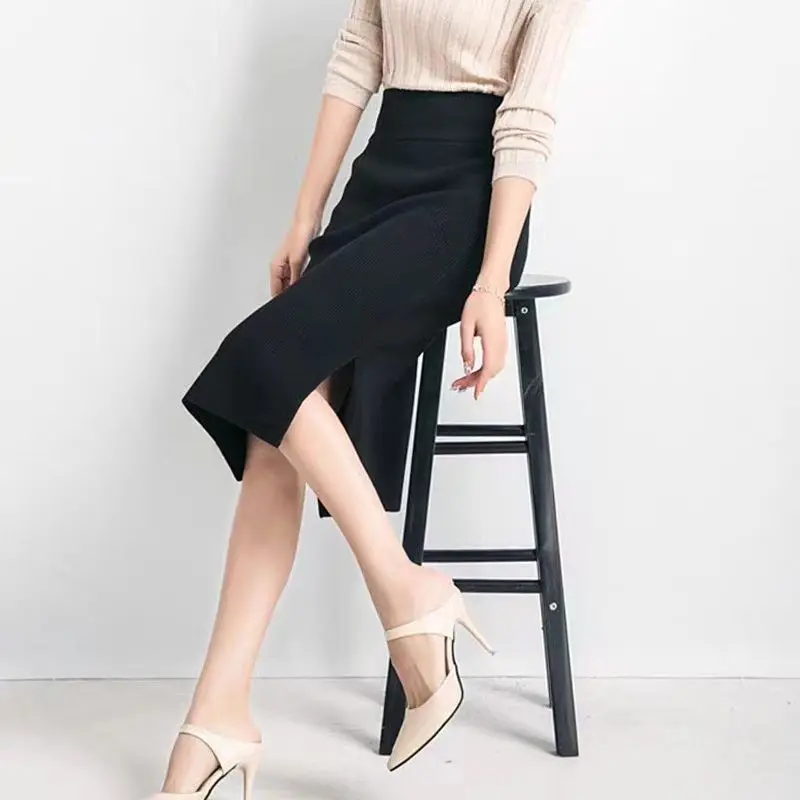 2025 Autumn Winter High Waist Split Wrapped Buttocks Skirts for Women Korean Loose Slim Fit Temperament Midi Skirt Elegant Dres
2025 Autumn Winter High Waist Split Wrapped Buttocks Skirts for Women Korean Loose Slim Fit Temperament Midi Skirt Elegant Dres