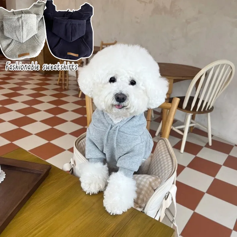 Pet Clothing for Autumn and Winter, Including Hooded Fashionable and Fleece Sweatshirts Shih Tzu and Shenari Pet Clothing
Pet Clothing for Autumn and Winter, Including Hooded Fashionable and Fleece Sweatshirts Shih Tzu and Shenari Pet Clothing