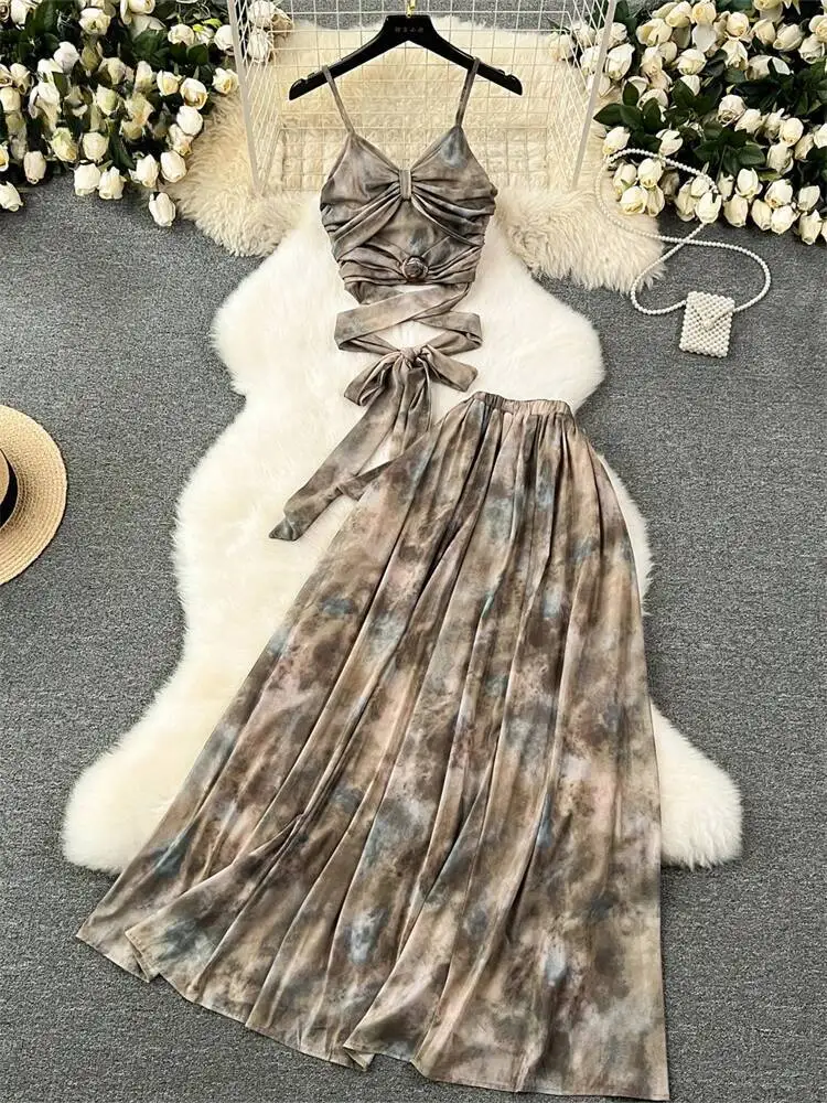 Пляжные комплекты из двух предметов в стиле ретро, женский сексуальный укороченный топ с открытой спиной и высокой талией, длинная юбка трапециевидной формы, летние костюмы с принтом в стиле бохо
Пляжные комплекты из двух предметов в стиле ретро, женский сексуальный укороченный топ с открытой спиной и высокой талией, длинная юбка трапециевидной формы, летние костюмы с принтом в стиле бохо