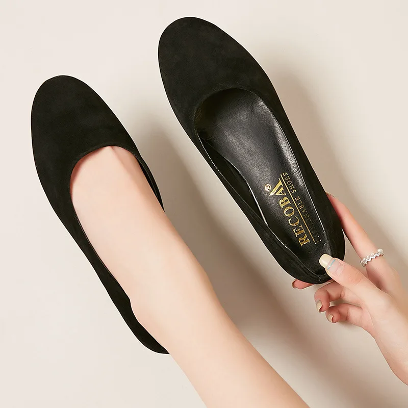 2024 Ladies Pumps New Super Soft Suede Business Office Women's 3-5cm Medium Low Root Princess Shoes For Women Middle Heels Shoes
2024 Ladies Pumps New Super Soft Suede Business Office Women's 3-5cm Medium Low Root Princess Shoes For Women Middle Heels Shoes
