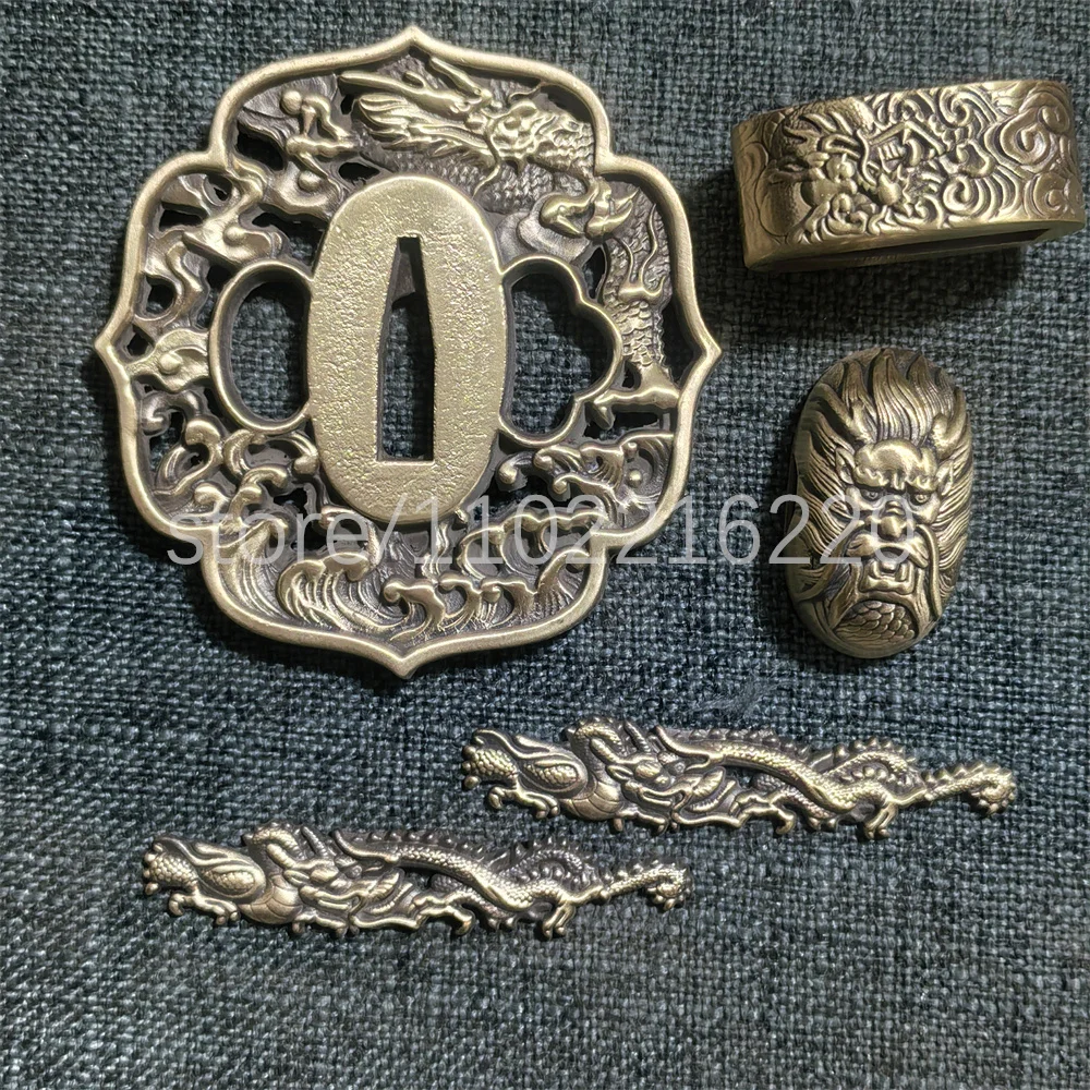 Хорошее качество, медная латунь, поручня Tsuba Guard Kashira Fuchi Menuki для японского настоящего японского самурая, катаны, меча, фитинги, новинка
Хорошее качество, медная латунь, поручня Tsuba Guard Kashira Fuchi Menuki для японского настоящего японского самурая, катаны, меча, фитинги, новинка