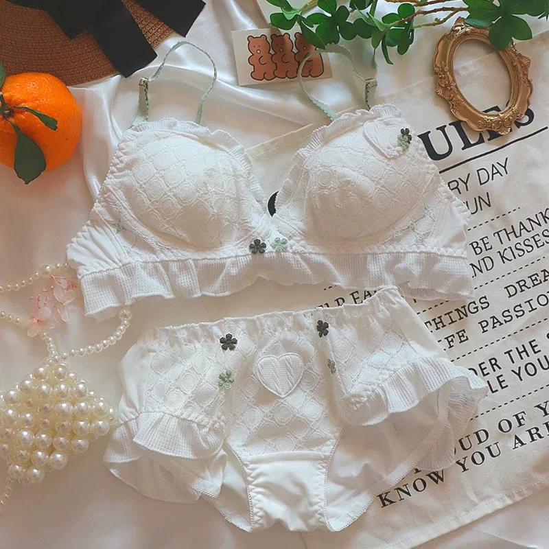 Japanese lingeire briefs small fresh girl seamless underwear pure desire no steel ring cotton lotus leaf edge bra underwear set
Japanese lingeire briefs small fresh girl seamless underwear pure desire no steel ring cotton lotus leaf edge bra underwear set