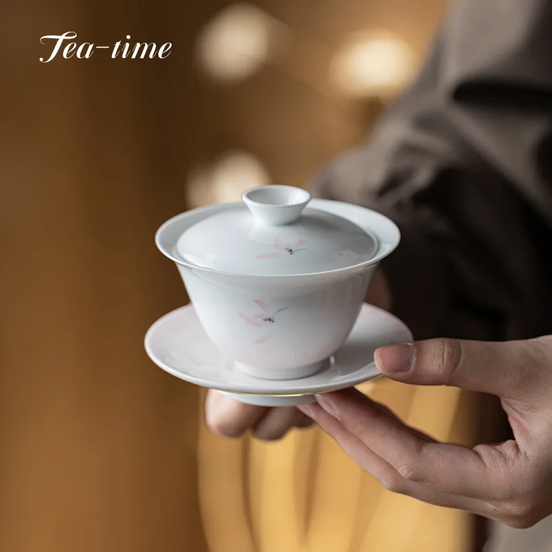 Hand Painted Pink Orchid Gaiwan Ceramic Tea Bowl Aesthetic Chinese Porcelain Chawan White Porcelain Cover Bowl Tea Maker Tool
Hand Painted Pink Orchid Gaiwan Ceramic Tea Bowl Aesthetic Chinese Porcelain Chawan White Porcelain Cover Bowl Tea Maker Tool