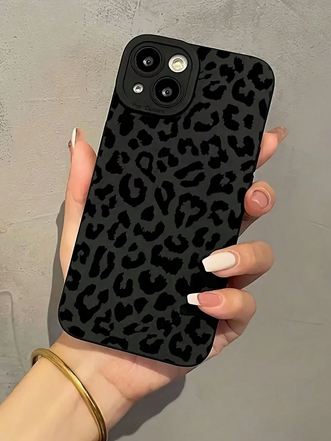1pc Black Leopard Print Phone Case Compatible With IPhone 16/15 Pro Max/15 Pro/15/14/13/12/11, IPhone 13 Pro/14 Pro Max,Series
1pc Black Leopard Print Phone Case Compatible With IPhone 16/15 Pro Max/15 Pro/15/14/13/12/11, IPhone 13 Pro/14 Pro Max,Series