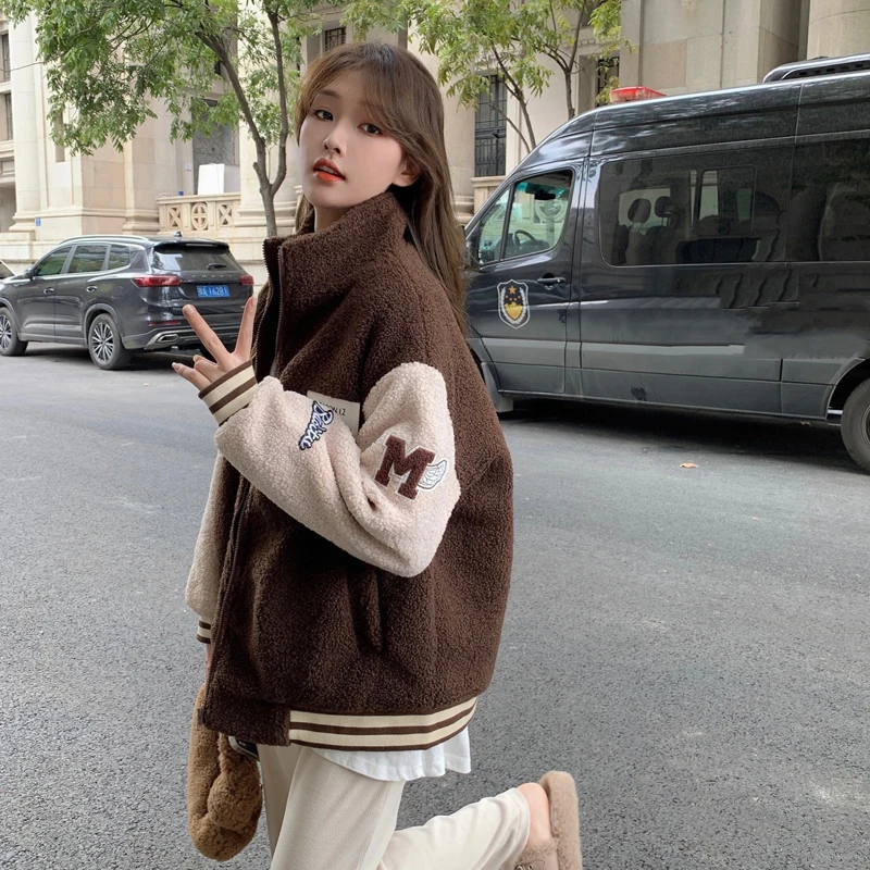 2022 Winter New Women'S Parker Thickened Cashmere Coat Women'S American Baseball Jersey Loose Cashmere Zipper Top Y2k
2022 Winter New Women'S Parker Thickened Cashmere Coat Women'S American Baseball Jersey Loose Cashmere Zipper Top Y2k