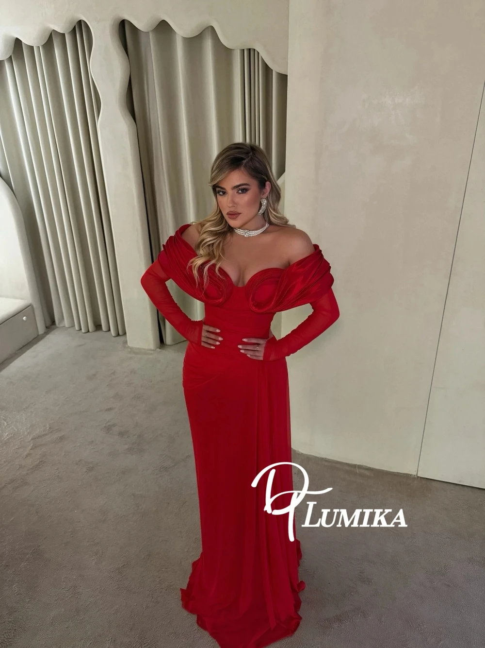 DTLumika Red Off Shoulder Customized Evening Dress Pleated Ruched Straight Prom Gown Chic Sweetheart Neckline Banquet Wear
DTLumika Red Off Shoulder Customized Evening Dress Pleated Ruched Straight Prom Gown Chic Sweetheart Neckline Banquet Wear