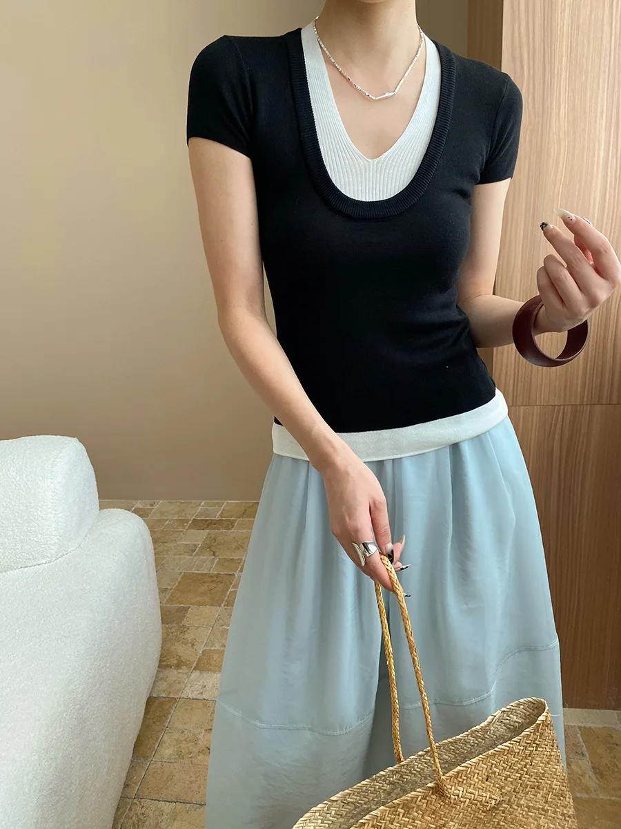 Spring and summer women's casual solid color V-neck short sleeved fake two piece slim fit sweater
Spring and summer women's casual solid color V-neck short sleeved fake two piece slim fit sweater