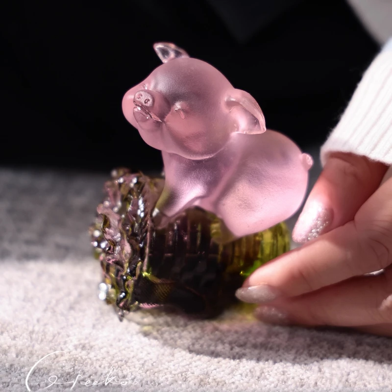 Household 100% pink pig cabbage ancient transparent glass decorative desktop ornament
Household 100% pink pig cabbage ancient transparent glass decorative desktop ornament