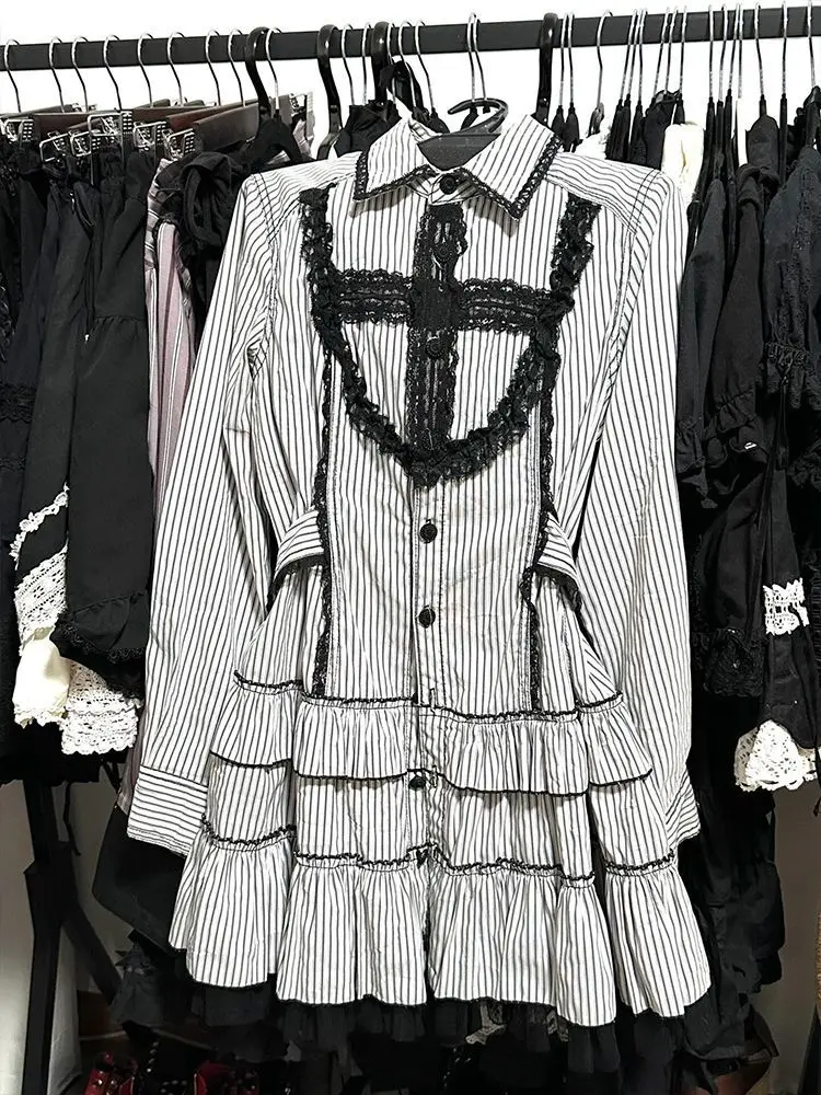 Striped Shirt Dresses Niche Vintage Lace Patchwork Single Breasted Turn-down Collar Long Sleeve Women Dress
Striped Shirt Dresses Niche Vintage Lace Patchwork Single Breasted Turn-down Collar Long Sleeve Women Dress