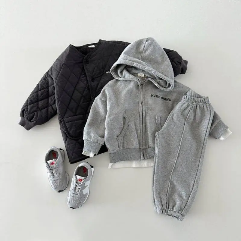 2024 Spring New Children Long Sleeve Clothes Set Toddler Letter Zipper Hooded Sweatshirt + Pants 2pcs Suit Kids Casual Outfits
2024 Spring New Children Long Sleeve Clothes Set Toddler Letter Zipper Hooded Sweatshirt + Pants 2pcs Suit Kids Casual Outfits