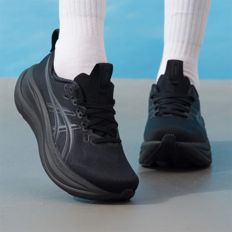 Asics Women NOVABLAST 5 All Black Breathable Mesh Lightweight Cushion Marathon Running Shoes 1012B917-001
Asics Women NOVABLAST 5 All Black Breathable Mesh Lightweight Cushion Marathon Running Shoes 1012B917-001