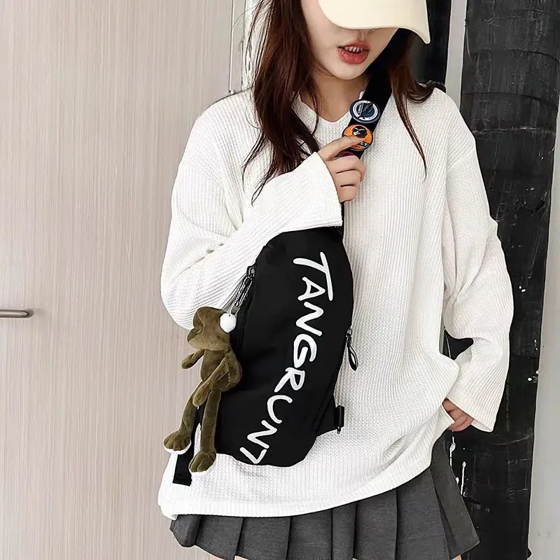 Stylish and Trendy Autumn Winter Nylon Chest Bag Women's Shoulder Bag Sports and Leisure Men's Crossbody Bag
Stylish and Trendy Autumn Winter Nylon Chest Bag Women's Shoulder Bag Sports and Leisure Men's Crossbody Bag
