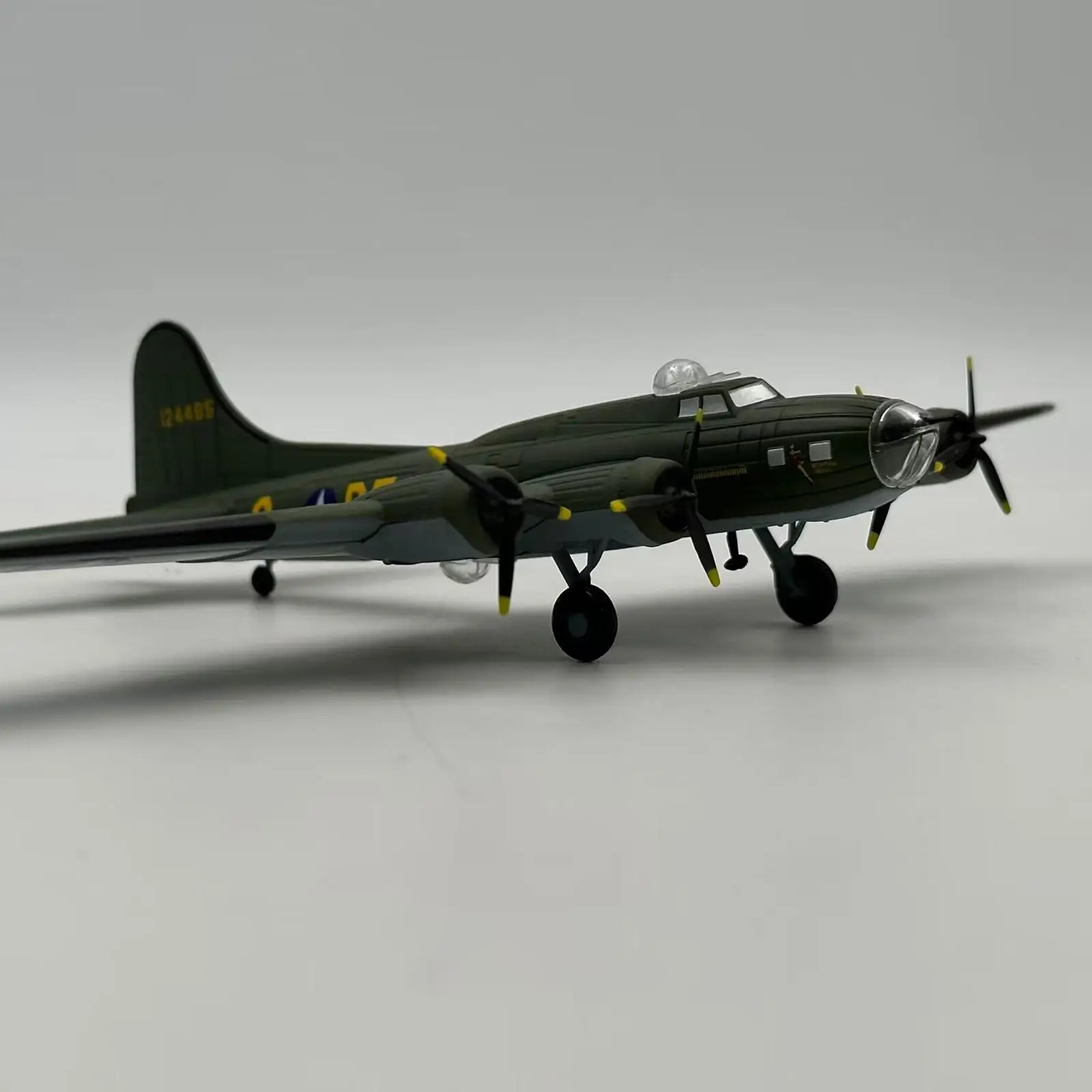 Simulation 1/144 B17 Aircraft Model Kids Adults Toy Ornament Miniature Toys
Simulation 1/144 B17 Aircraft Model Kids Adults Toy Ornament Miniature Toys
