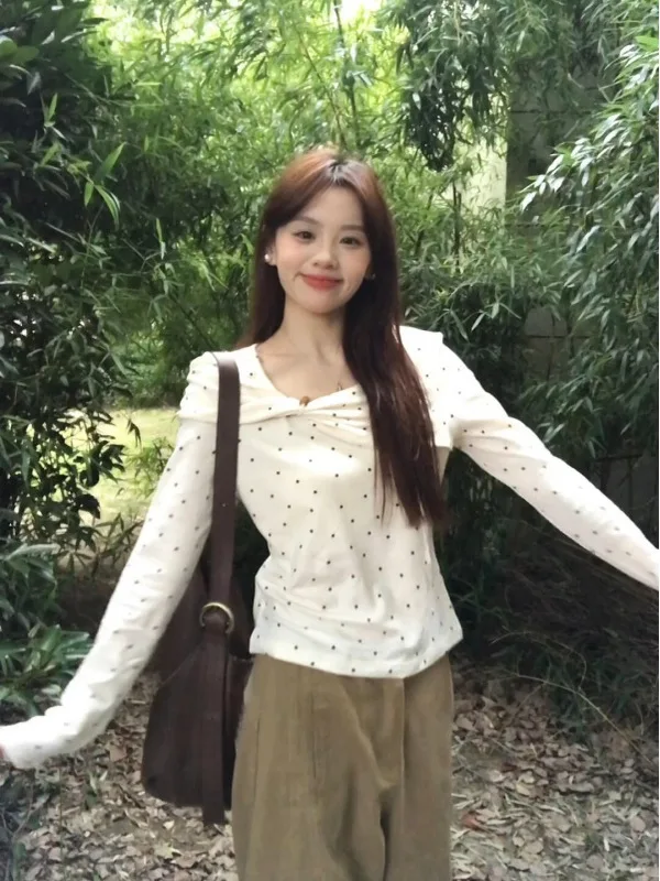 White Polka Dot Long Sve T-irt Women's Autumn Winter Chic Knot Design Base Layer irt Korean Sle Commute Casual Wear
White Polka Dot Long Sve T-irt Women's Autumn Winter Chic Knot Design Base Layer irt Korean Sle Commute Casual Wear