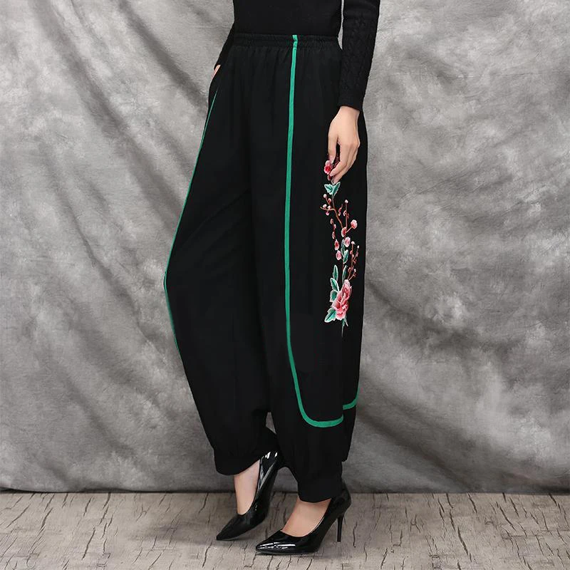 Women's Cotton Linen Elastic Waist Wide-leg Pants Spring Summer New Embroidered Bloomer Pants
Women's Cotton Linen Elastic Waist Wide-leg Pants Spring Summer New Embroidered Bloomer Pants