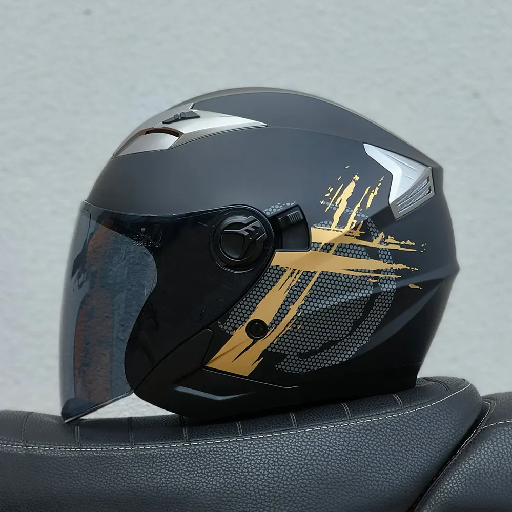 New Motorcycle Half 3/4 Open Face Helmet Double Lens Men Women Four Seasons Electric Bicycle Open Helmet Scooter
New Motorcycle Half 3/4 Open Face Helmet Double Lens Men Women Four Seasons Electric Bicycle Open Helmet Scooter