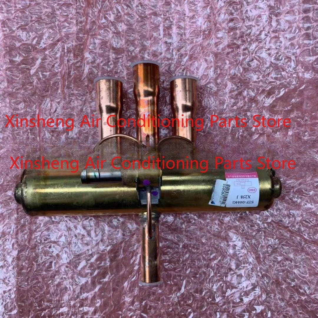 Suitable for Daijinjia V air conditioner four-way valve body RMXS160EV2C RQP140BV2C RQP160BV2C
Suitable for Daijinjia V air conditioner four-way valve body RMXS160EV2C RQP140BV2C RQP160BV2C