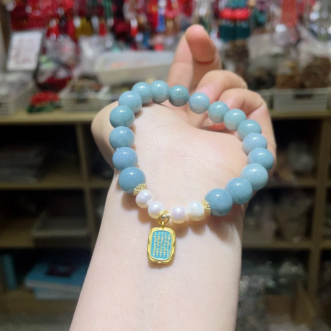Blue Water Jadeite Single Circle Design with Freshwater Pearl Boutique Niche Popular Women's Jewelry, New Summer Products
Blue Water Jadeite Single Circle Design with Freshwater Pearl Boutique Niche Popular Women's Jewelry, New Summer Products