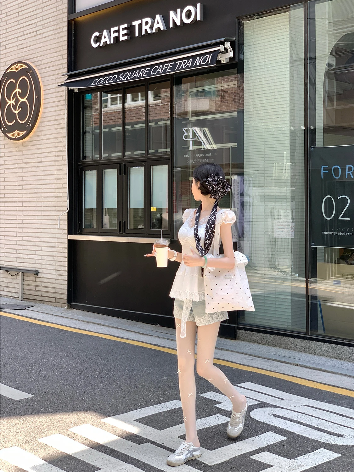 Sy Summer Sweet Sle High Waist Denim orts Women's Lace Belted Hemline Faionable Versatile Wide Leg Zipper Pants
Sy Summer Sweet Sle High Waist Denim orts Women's Lace Belted Hemline Faionable Versatile Wide Leg Zipper Pants