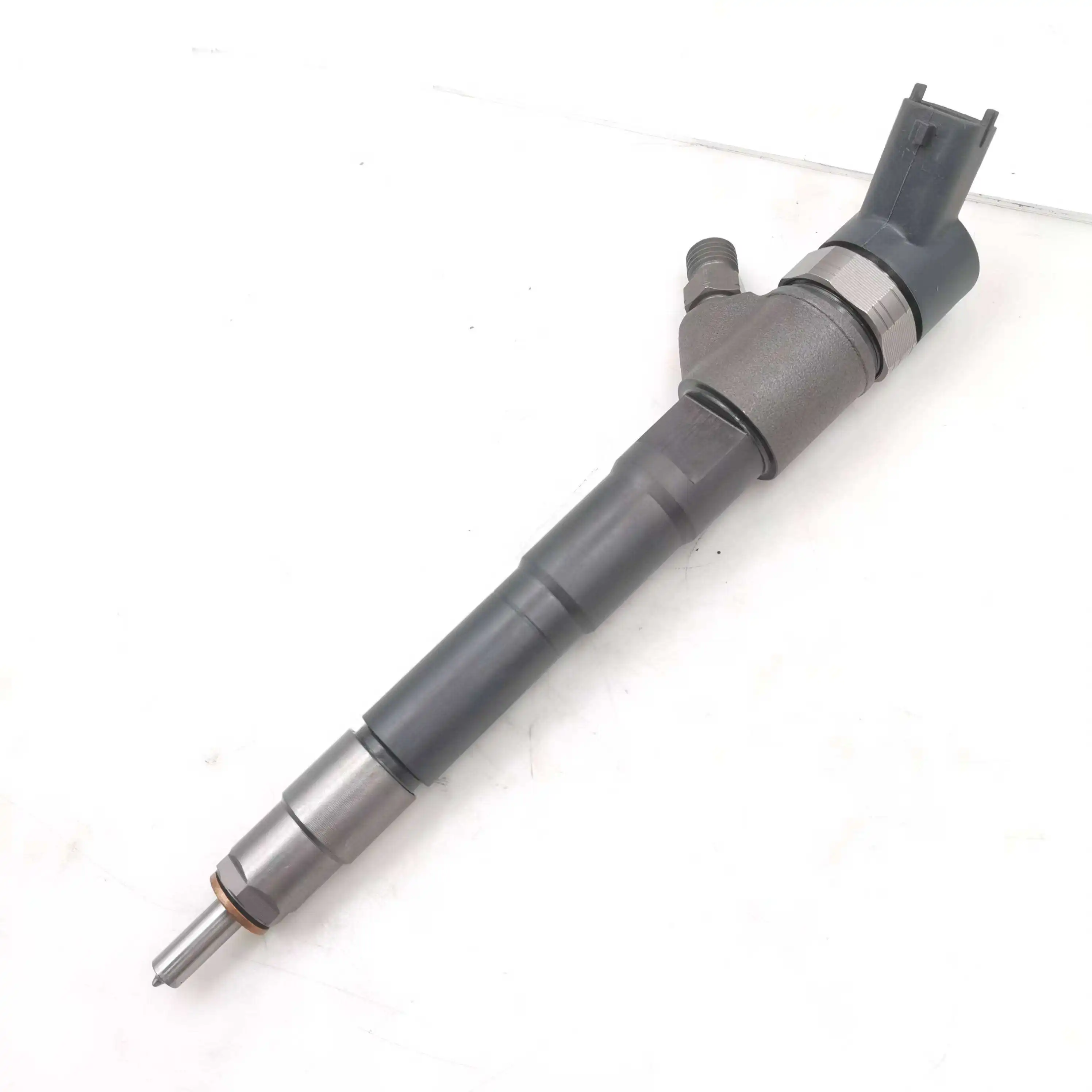 0445110248 Common Rail Fuel Injector 0445110248 0445110247 For Bosh
0445110248 Common Rail Fuel Injector 0445110248 0445110247 For Bosh