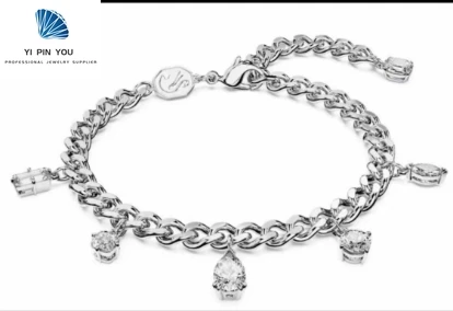 High Quality High-end S925 Exquisite and Elegant Bracelet Showcasing Personality - Commemorative Gift
High Quality High-end S925 Exquisite and Elegant Bracelet Showcasing Personality - Commemorative Gift