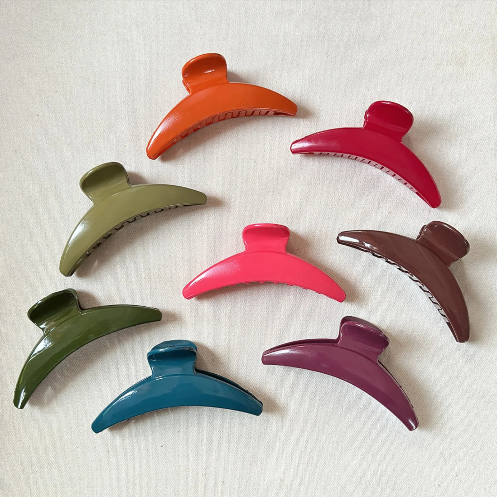 5pcs/pack Large Moon Hair Claw Clips 4 Inch Plastic Shark Clamps for Women, Crescent Moon Hairpin Barrette, Vintage Hair Accesso
5pcs/pack Large Moon Hair Claw Clips 4 Inch Plastic Shark Clamps for Women, Crescent Moon Hairpin Barrette, Vintage Hair Accesso