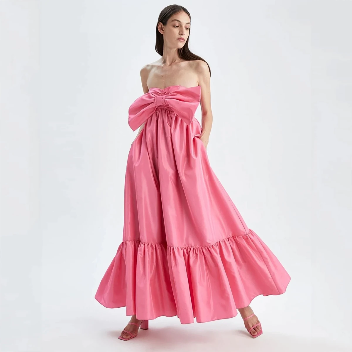 Pretty Fashion Long Women Dress Strapless Sleeveless Bow A-Line Women Elegant Evening Party Dresses Custom Made Free Shipping
Pretty Fashion Long Women Dress Strapless Sleeveless Bow A-Line Women Elegant Evening Party Dresses Custom Made Free Shipping
