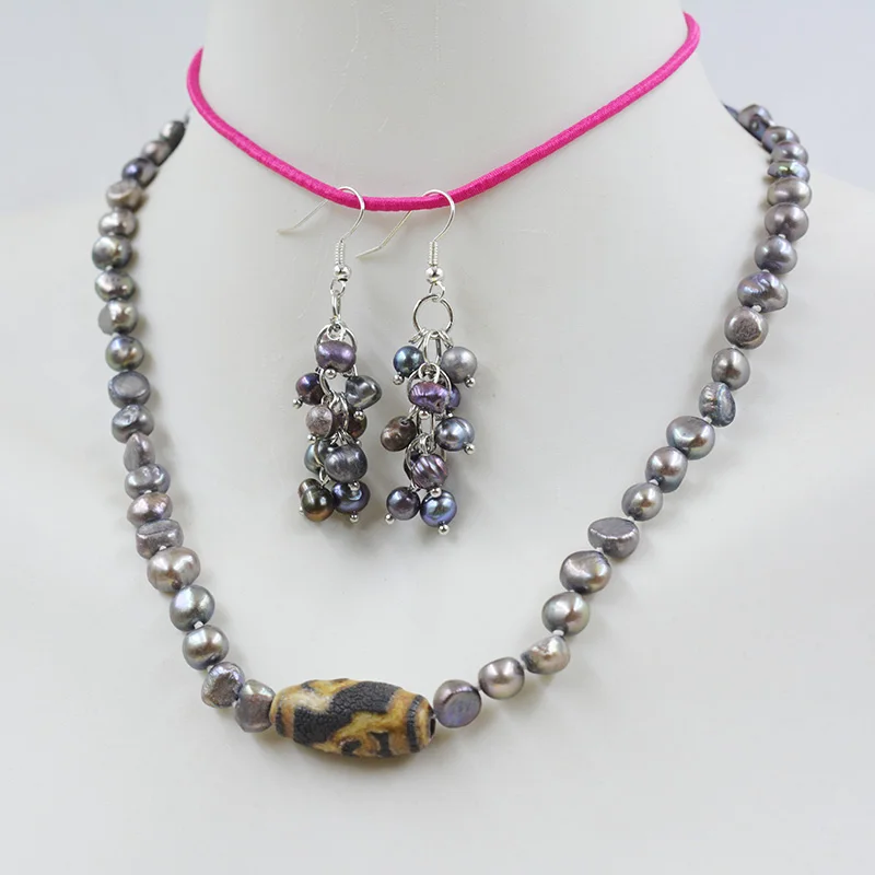 6mm Natural Grey Baroque Pearl Necklace Earring Set 18”
6mm Natural Grey Baroque Pearl Necklace Earring Set 18”