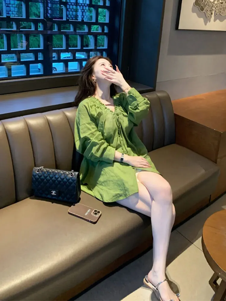 Spring Fashion plus Size Women's Short Sleeve V-Neck High Waist Slimming Casual Wood Grain Ruffle Blouse And Shorts Set
Spring Fashion plus Size Women's Short Sleeve V-Neck High Waist Slimming Casual Wood Grain Ruffle Blouse And Shorts Set