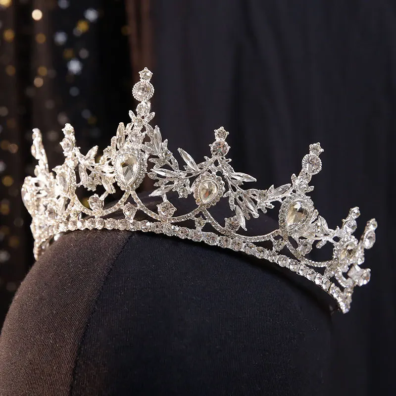 Luxury Crystal Geometric Baroque Crown Leaf Bridal Hair Accessories Women Bridal Crown Rhinestone Tiara Bride Queen Party Crowns
Luxury Crystal Geometric Baroque Crown Leaf Bridal Hair Accessories Women Bridal Crown Rhinestone Tiara Bride Queen Party Crowns
