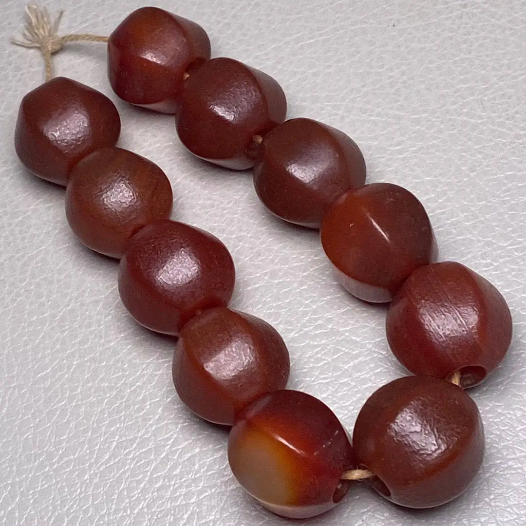 Jewelry Collection Agate Bracelet, Size: 19mm * 11 pieces
Jewelry Collection Agate Bracelet, Size: 19mm * 11 pieces